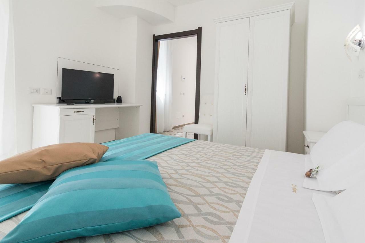 Residenza La Nivera Miglionico Exteriör bild